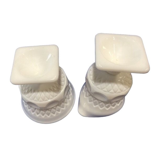 Vintage McKee Plymouth Thumbprint Milk Glass Pedestal Creamer & Sugar - Picture 4 of 5